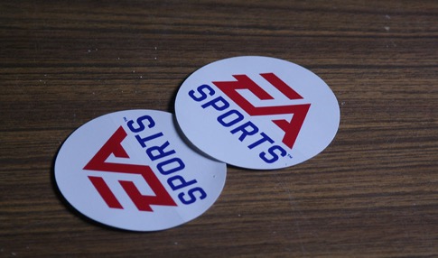 "EA Sports" (CC BY-SA 2.0) by Hector Alejandro